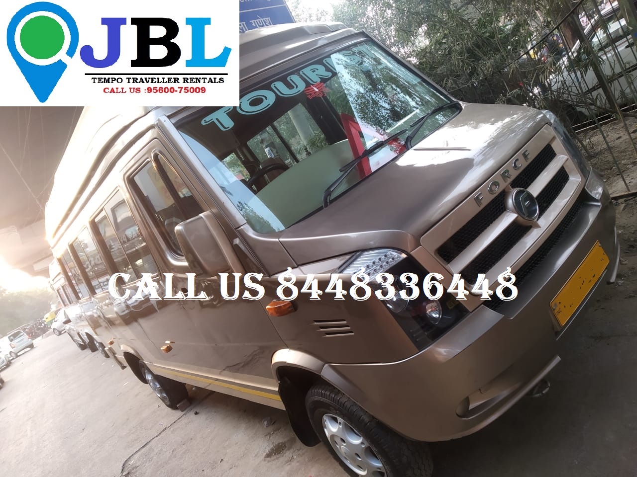 Book Tempo Traveller in Noida