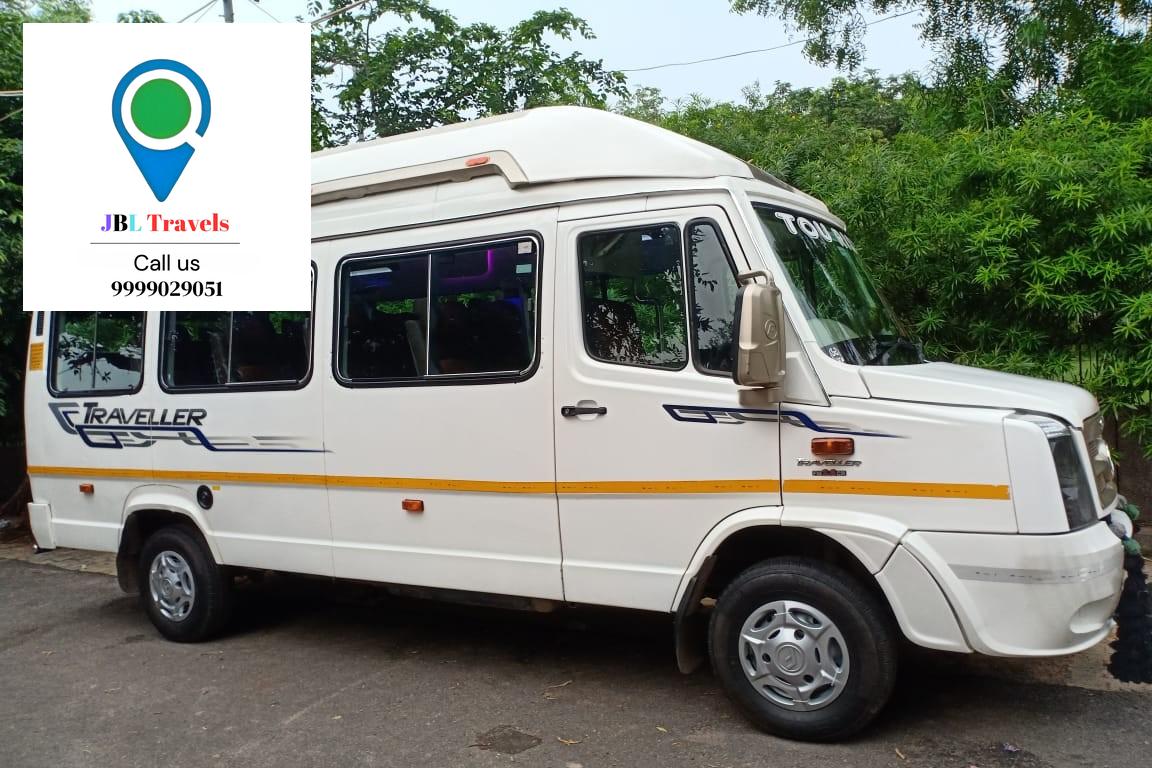 15 Seater Tempo Traveller in Delhi